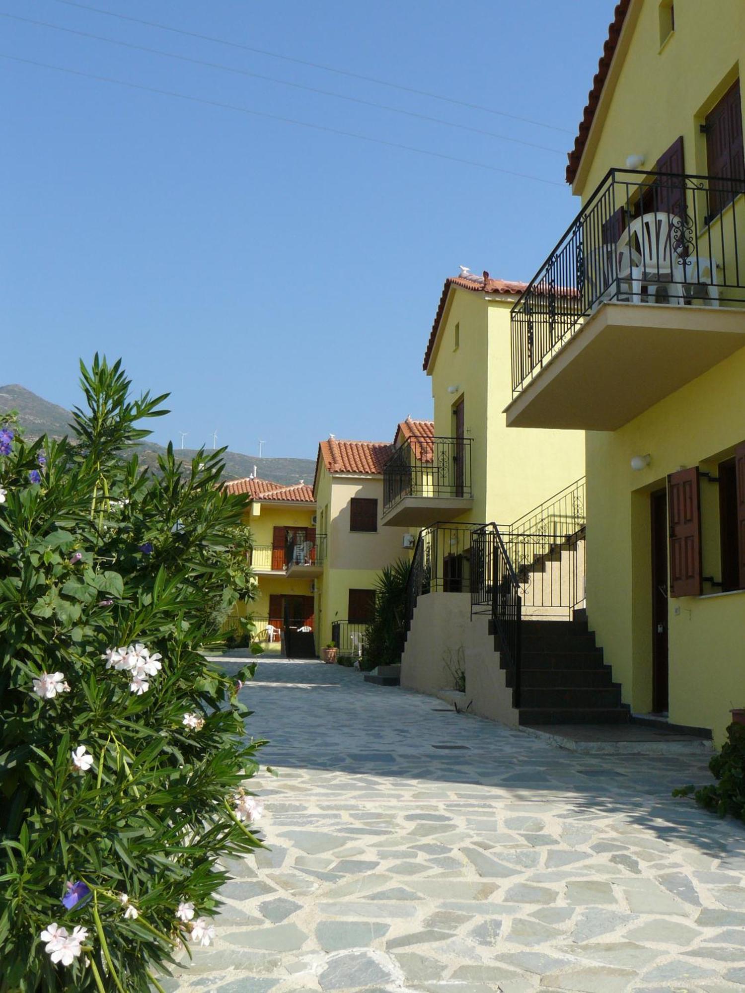Stella Apartments Marathókampos Exterior foto